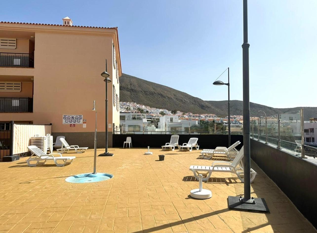 Los Cristianos Piscina Y Terraza Екстериор снимка